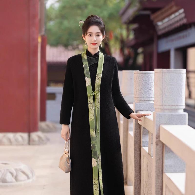 チャイナドレス レディース 冬物 高級感 温かみのある ベロア調 アウター コート 黒 ブラック 盤扣 チャイナボタン スタンドカラー 九分袖 ミドル丈 微スト...