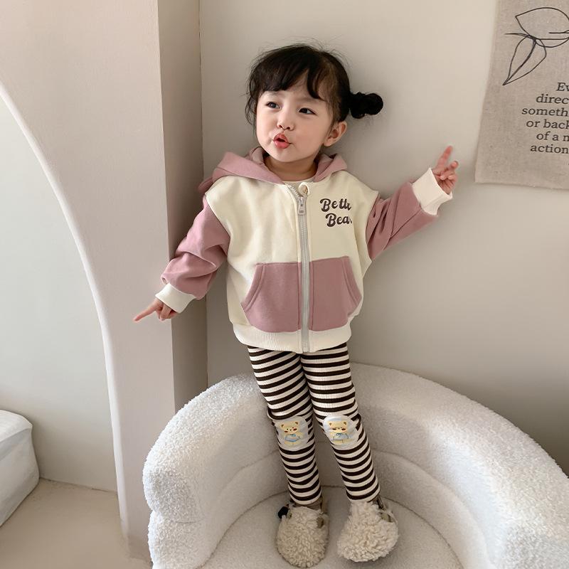 ベビー服 女の子 パンツセットアップ 秋冬 韓国風 厚手 綿素材 フード付き ジップアップ スウェット キャラクター 長袖 レギンス