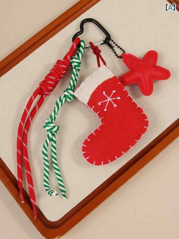 キーホルダー クリスマス 羊毛フェルト かわいいキャラクター ソックス型 ミトン型 星 鈴 バッグチャーム オーナメント 飾り付け イベント デコレーション グッズ 2