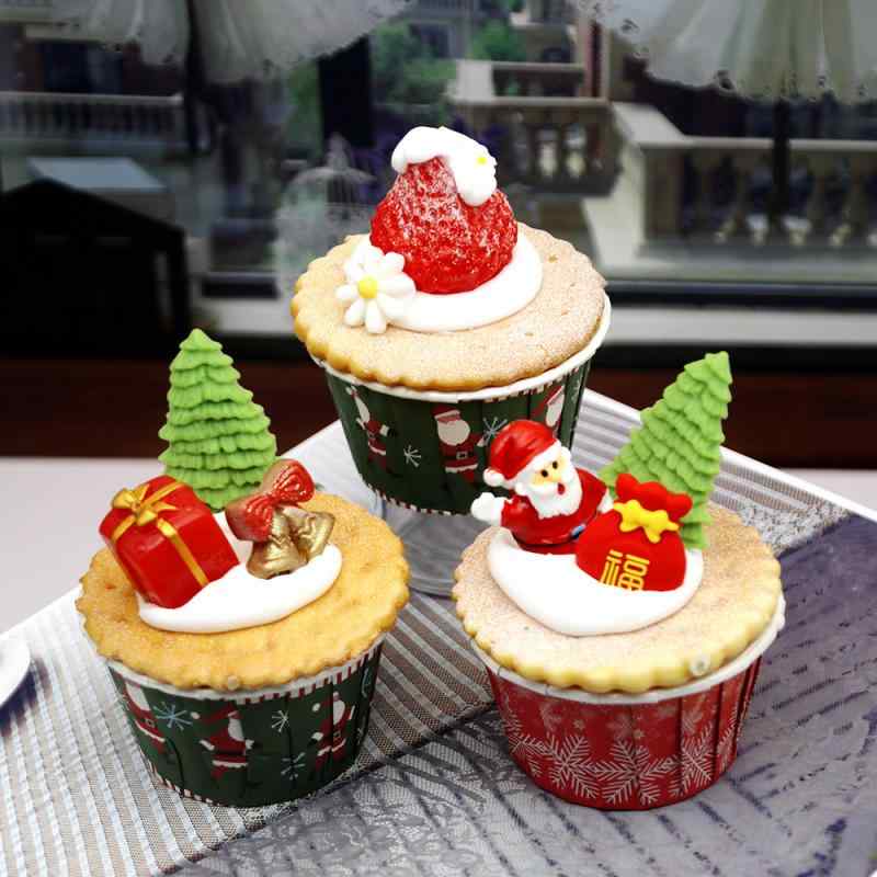 楽天セキュアデポ冷蔵庫マグネット クリスマス カップケーキ かわいい 立体 食品サンプル スイーツモチーフ ユニーク 高品質 おしゃれ インテリア雑貨 デコレーション ホームデコレーション プレゼント ギフト オフィス キッチン リビング モダン シンプル（x2）
