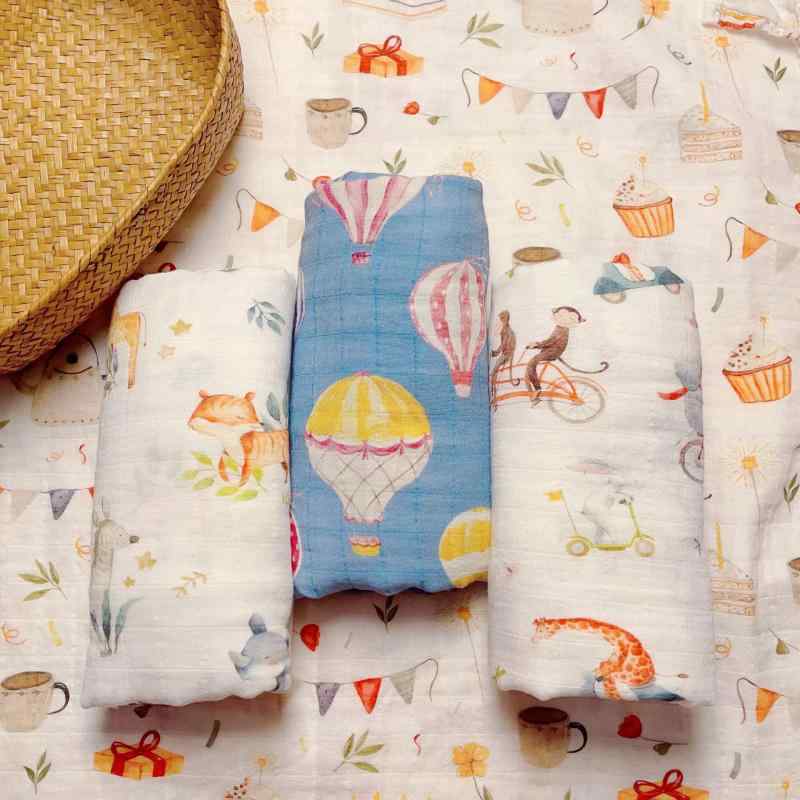 おくるみ ベビー 新生児 ダブルガーゼ バンブーコットン 竹繊維 接触冷感 吸湿速乾 通気性 柔らかい 肌に優しい 大判 スクエア ブランケット バスタオル オールシーズン 動物柄 花柄