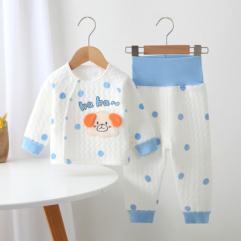 ・カテゴリ: ベビー肌着・スタイル: セットアップ・主な素材: 綿100%・ネックライン: クルーネック・柄: キャラクター・生地の厚さ: 普通・生地の加工: 柔らか加工・機能: 保温・安全レベル: Aクラス・性別: ユニセックス・対象年齢: 乳幼児 (1〜3歳)・カラー展開: ピンク、イエロー、ブルー・サイズ展開: 66cm、73cm、80cm、90cm、100cm