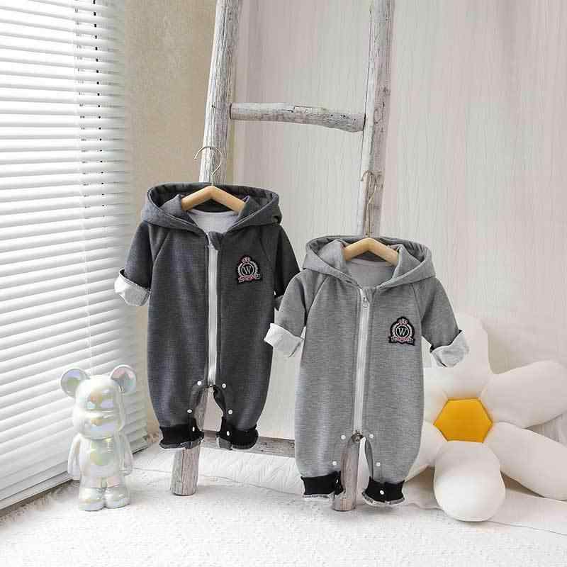 ロンパース カバーオール ベビー 新生児 男の子 女の子 春秋 長袖 フード付き ファスナー開閉 ジップア..