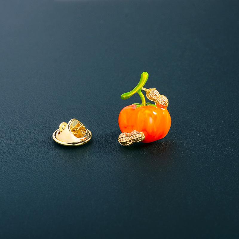 ブローチ レディース 女性用 胸元カバー はだけ防止 襟ピン ピーナッツ 柿モチーフ ゴールド 日韓風 お..