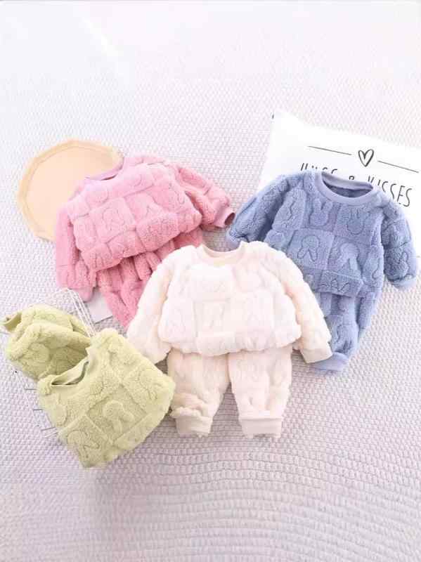 ・性別: 男女兼用・スタイル: 韓国風・セットタイプ: パンツセット・セット内容: 2点セット・内容: 衣類・対象年齢: 幼児(1〜3歳)・袖丈: 長袖・パンツ丈: 長ズボン・生地加工: 柔軟加工・厚さ: 普通・柄: カートゥーン・要素: ...