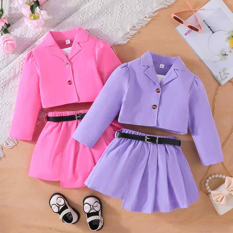 Girls' Kids' Clothing Set: Western-style Outerwear Jacket, Vest, and Mini Skirt (3-piece set). Skin-friendly and safe polyester-cotton blend. Suitable for spring and autumn. Ages 3, 4, 5, 6, and 7.