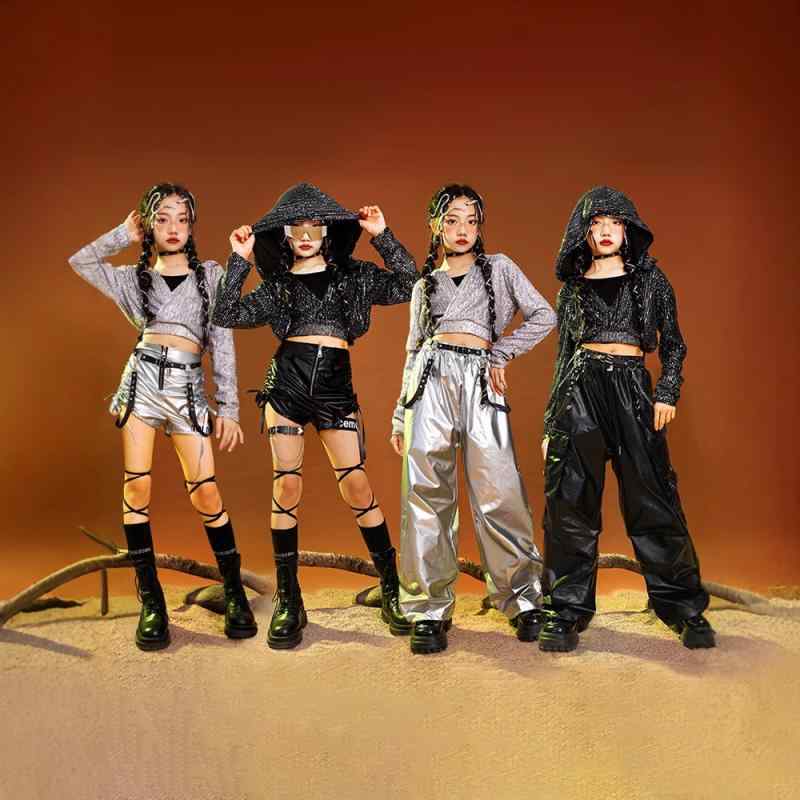 ダンス衣装 キッズ 女の子 ガールズ ジャズ ヒップホップ ストリート スパンコール キラキラ シルバー メタリック セットアップ 発表会 ステージ イベント パフォーマンス 上下セット 長袖 ショートパンツ ロングパンツ 練習着 レザー調