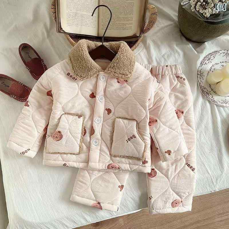 パジャマ キッズ 女の子 男の子 冬 あったか 厚手 暖かい 三層キルティング 中綿入り ルームウェア 上下セット かわいい カジュアル アニマル柄 キャラクター柄 肌に優しい