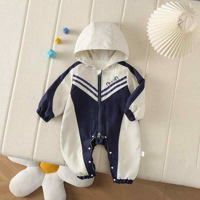 ロンパース ベビー 男女兼用 カバーオール アウター シェルジャケット 長袖 外出着 防風 撥水 軽量 速乾 フード付き ジップアップ 縫い目なし 肌に優しい 快適 春秋冬 0歳 1歳 新生児 子供服