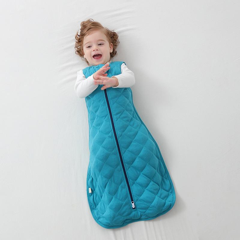 スリーパー ベビー 新生児 モロー反射対策 夜泣き防止 安眠 綿100% 厚手 中綿入り ベストタイプ おくるみ ぐっすり 秋冬春 出産祝い ギフト 寝冷え対策 0歳 1歳 赤ちゃん