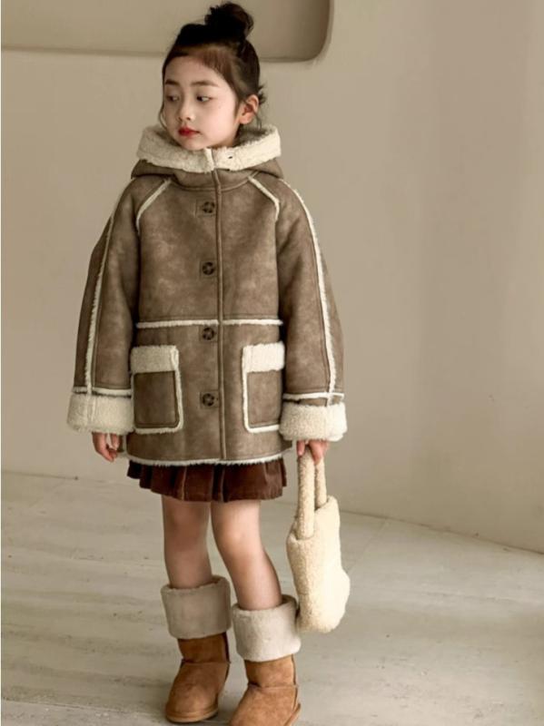 コート 女の子 キッズ 厚手 暖かい 防寒 フェイクファー裏ボア ムートン調 スエード調 フード付き シン..