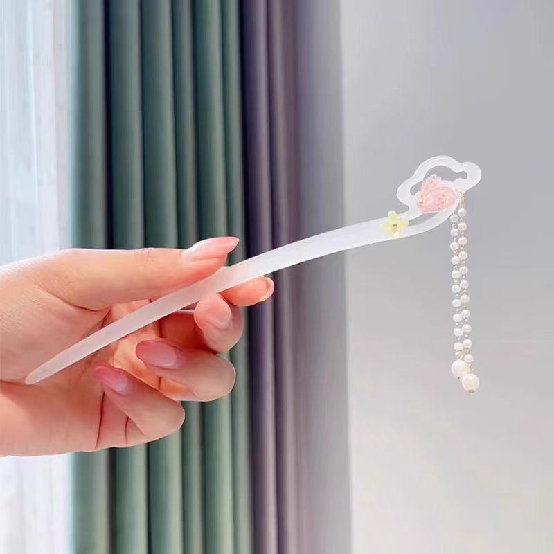 楽天セキュアデポ髪飾り 女の子 キッズ 玉兎 うさぎ 歩揺 タッセル アクリル 中華風 漢服 馬面スカート レトロ 古風 ヘアアクセサリー