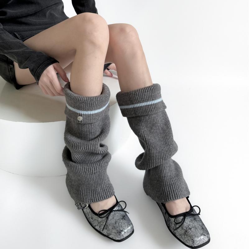 ニット レッグウォーマー レディース 秋冬 保温 防寒 くしゅくしゅ ルーズ ミドル丈 アクリル素材 折り返し リブ ストライプ柄 金属バックル 個性的デザイン クール レイヤードスタイル