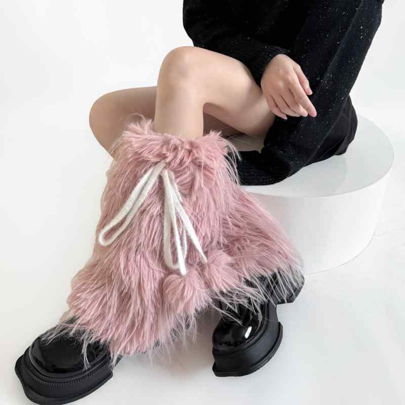 レッグウォーマー レディース フェイクファー もこもこ ポンポン 秋冬 ギャル 原宿系 Y2K サブカルチャー ふくらはぎ丈 ルーズソックス風 カラフル ボリュームソックス オフホワイト