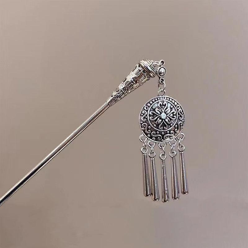 かんざし 歩揺 流蘇 タッセル 少数民族風 レトロ 和風 漢服アクセサリー 模造ミャオシルバー 電気メッ..