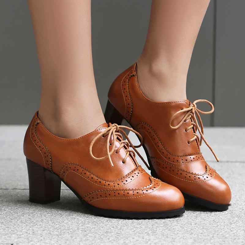 パンプス レディース ラウンドトゥ レトロ バロック フリル レースアップ チャンキーヒール 高ヒール 合成皮革 中口 無地 春秋 通勤 オフィス お呼ばれ パ...