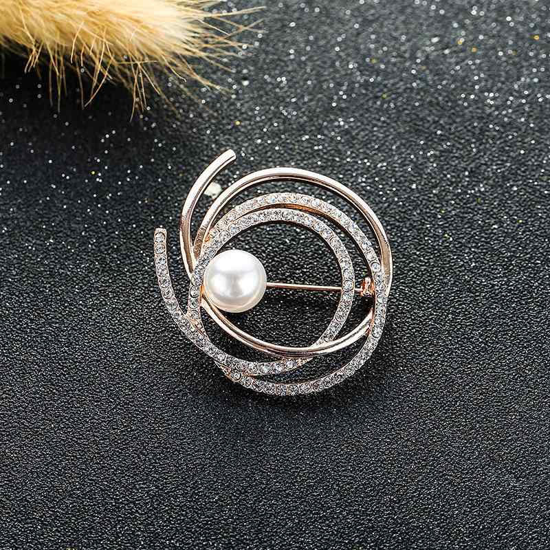 ブローチ レディース 韓国スタイル ジルコニア パール 多重リング シンプル おしゃれ 万能 スーツ ジャケット フォーマル カジュアル 入学式 卒業式 結婚式