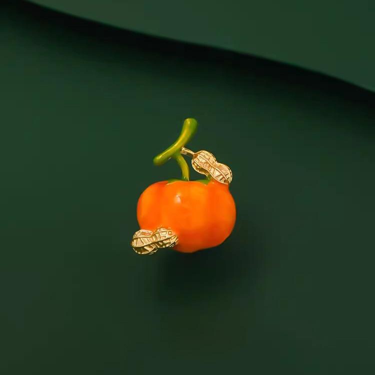 ブローチ レディース 中華風 柿 ピーナッツ 縁起物モチーフ 開運招福 高級感溢れる 合金製 ゴールドカ..