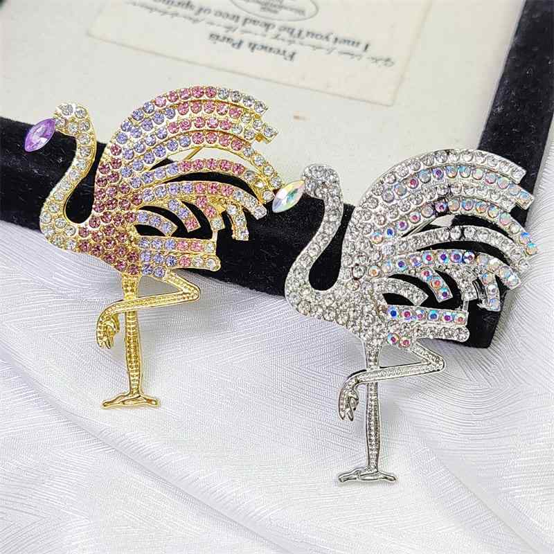ブローチ レディース 欧米風 脚上げ鶴 鳥モチーフ 煌めく ゴールド シルバー 合金製 電気メッキ加工 個..