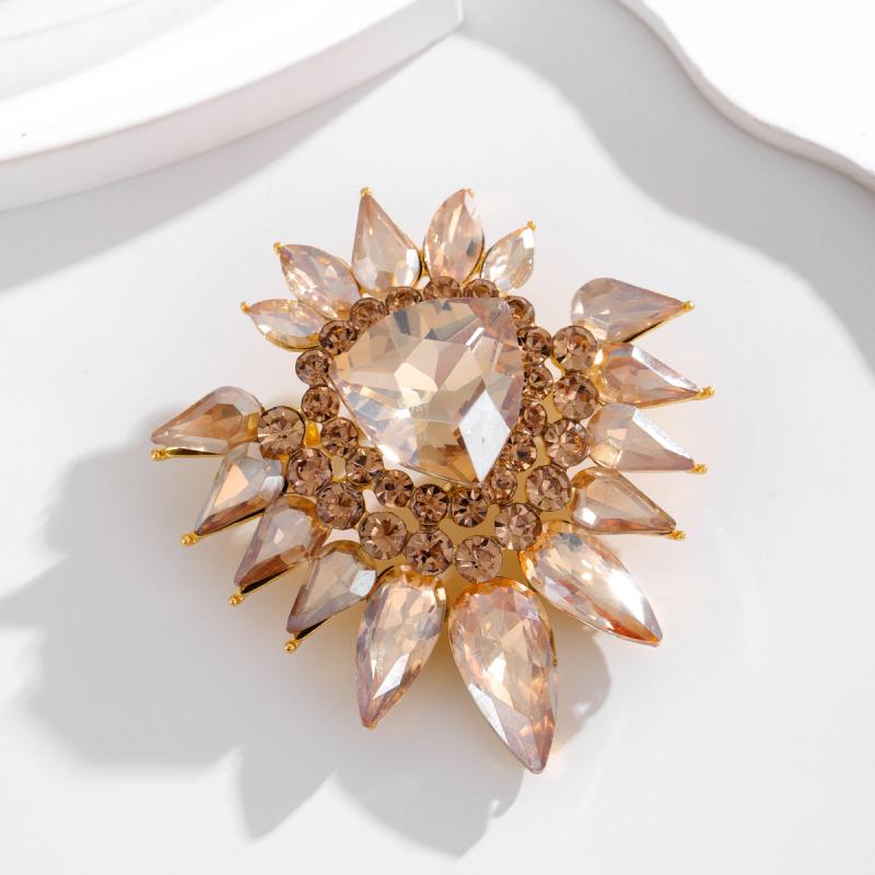 ・カテゴリ: ブローチ・主な素材: 亜鉛合金・柄: 花柄・加工: 電気メッキ・機能: 装飾、多機能、両用、固定・テイスト: レトロ・対象: 女性