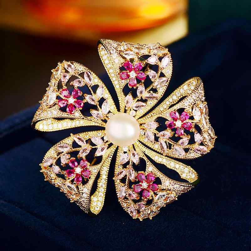 ・素材: 銅、キュービックジルコニア・対象: レディース・デザイン: 花、植物・加工方法: 電気メッキ・カラー展開: ゴールド、シルバー・機能: 記念、装飾、多機能、ギフト、固定・スタイル: エレガント・スタイル分類: ファッション通勤・種類: ブローチ