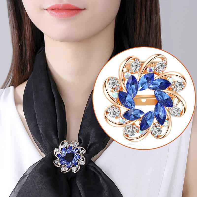ブローチ レディース 韓国風 おしゃれ 2WAY 多機能 スカーフ留め 合金製 クリスタル ラインストーン フラワーモチーフ フォーマル 結婚式 入学式 卒業式