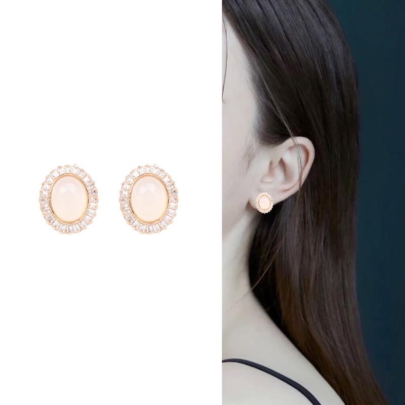 ピアス レディース 女性用 ゴールド 銅製 幾何学モチーフ Tスクエアジルコニア ホワイトカルセドニー オーバル 半貴石 シンプル 上品 エレガント レトロ 普段使い アクセサリー