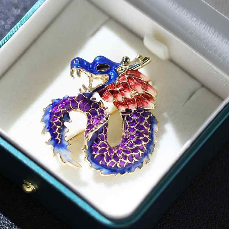 ブローチ 男女兼用 オリエンタルデザイン 高級感 滴油エナメル加工 金龍 干支 縁起物 ストールクリップ..