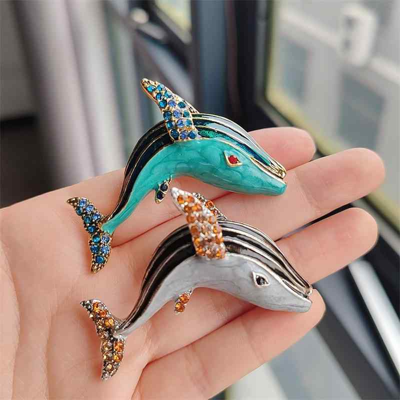 ブローチ 男女兼用 欧米スタイル ファッション小物 ラインストーン エナメル加工 クジラ イルカ 動物モチーフ 亜鉛合金製 通勤用 スーツ ジャケット コート 襟元 アクセサリー ワンポイント おしゃれ