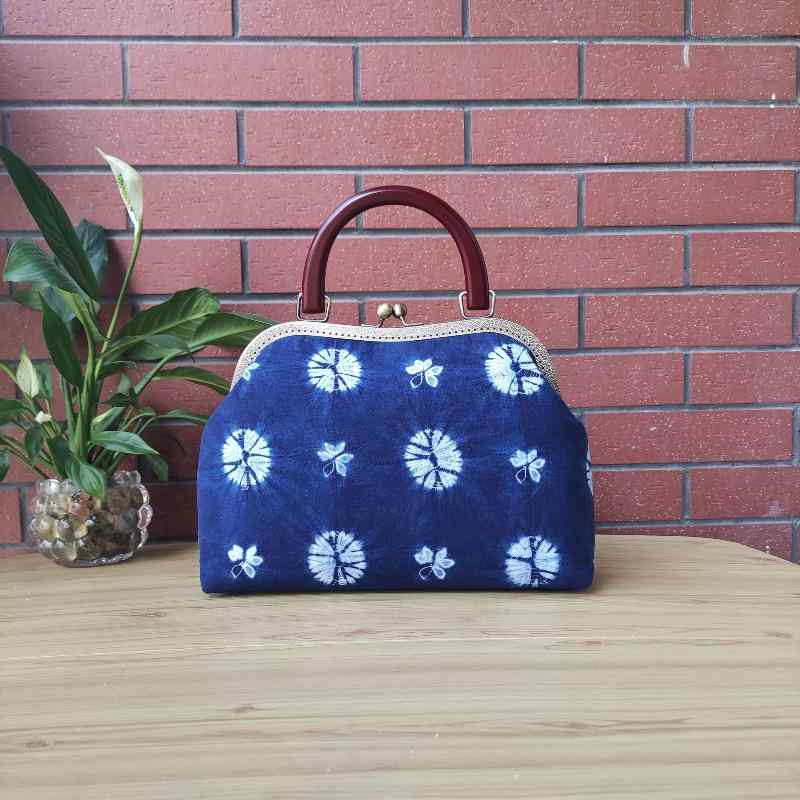 ショルダーバッグ レディース 口金バッグ 竹節ハンドル 帆布 綿素材 レトロ 民族風 藍染め 植物柄 大容量 通勤 普段使い 斜め掛け 肩掛け ポシェット(4)