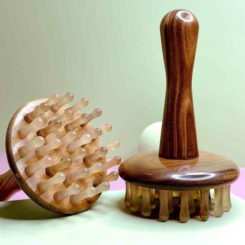 マッサージブラシ 水牛角 白檀木 経絡マッサージ 帯脈 全身用 抜け毛予防 スカルプケア 血行促進 リラ..