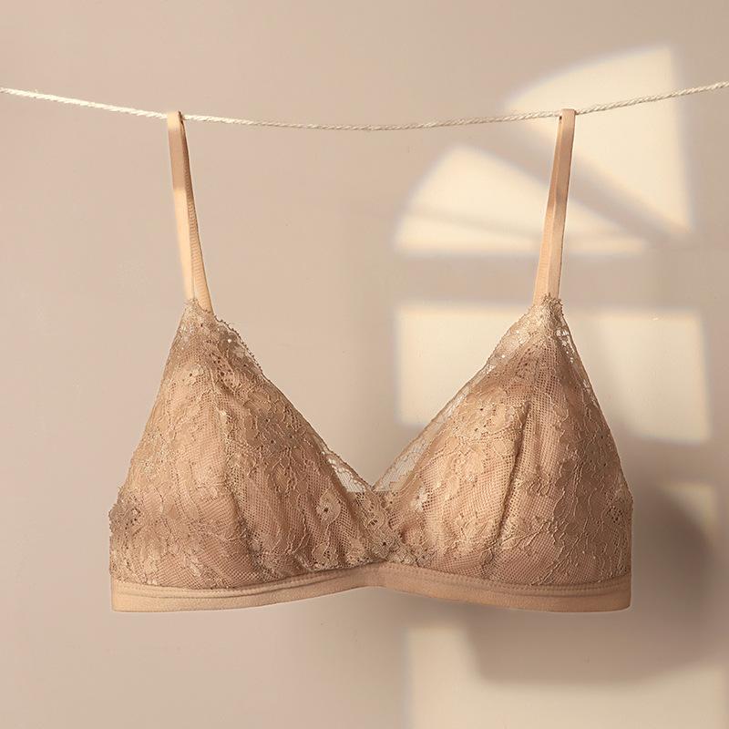 ブラジャー レディース ノンワイヤー レース シームレス 三角カップ 極薄 モールドカップ 小胸 軽い谷間メイク フレンチ 深V セクシー ピュアセクシー スキンカラー
