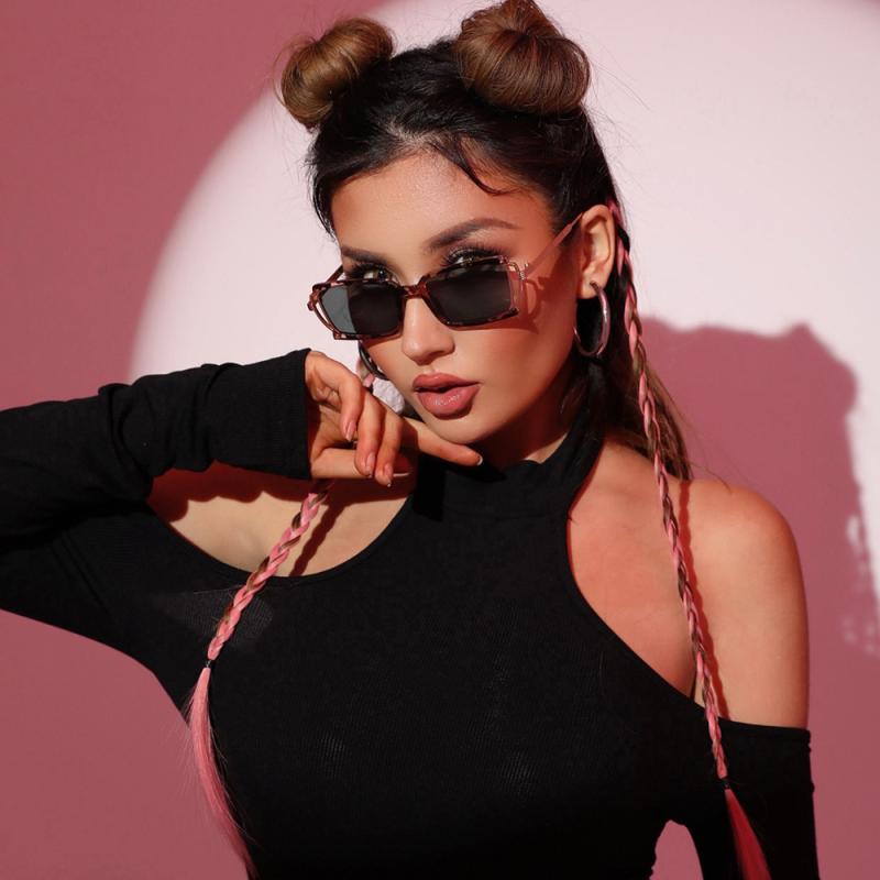 サングラス メンズ レディース UV400カット 紫外線対策 ドライブ 旅行 レジャー スクエア型 メタルフレーム 小顔効果 おしゃれ 欧米風 レトロ ストリート