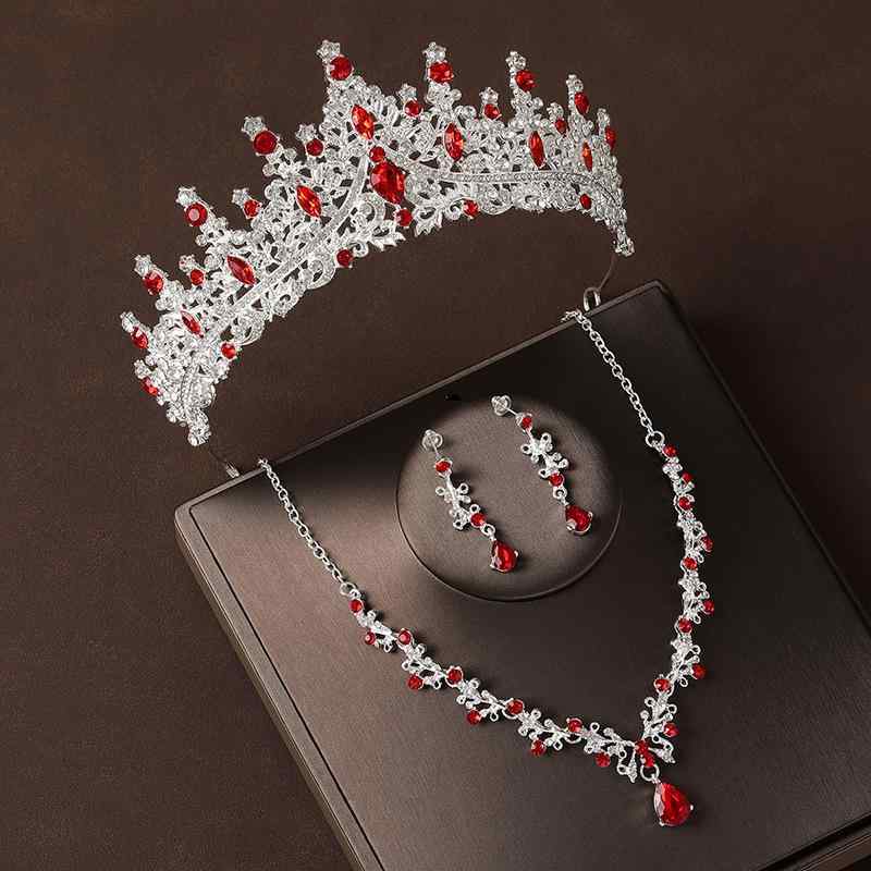 ヘッドドレス レディース 王冠 クラウン バロック 髪飾り ネックレス イヤリング ピアス レトロ レッド ラインストーン 新婦 ブライダル ウェディング 挙式 披露宴 誕生日 お呼ばれ パーティー 3点セット