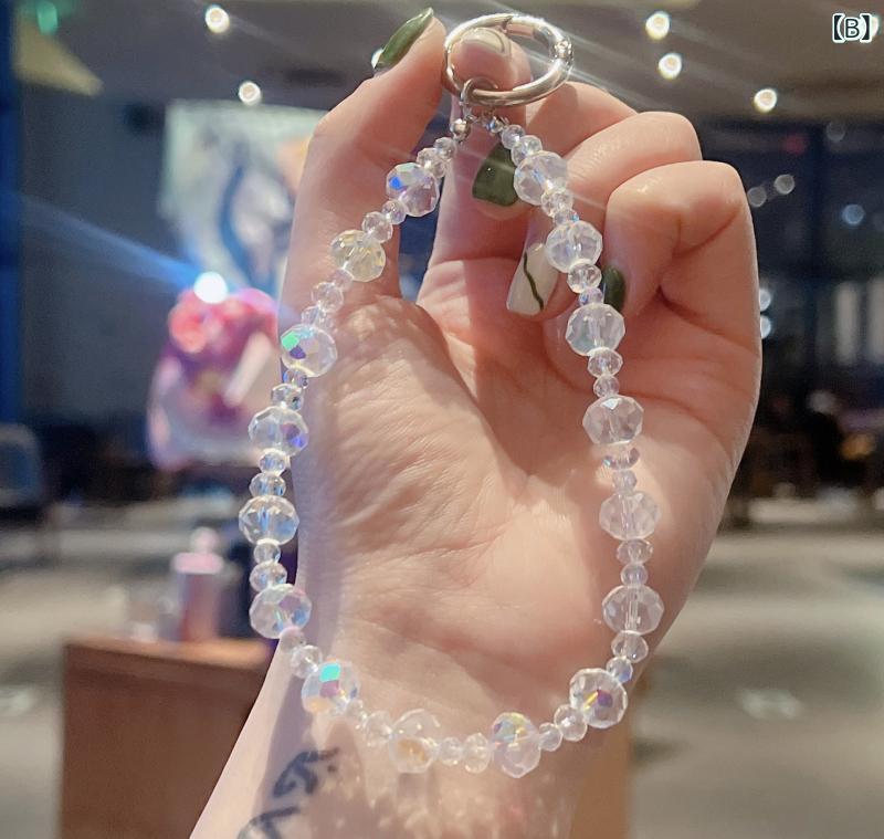 スマホストラップ 高級感 デザイン性 水晶 ビーズ 透明 ブレスレット キーホルダー 韓国風 アクリル製 電気メッキ加工 かわいい グリーン ホワイト ピンク