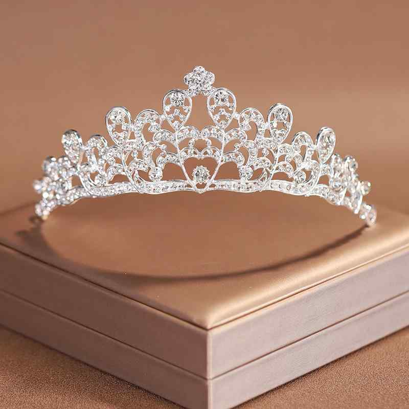 ヘアアクセサリー レディース 電気メッキ加工 合金製 シルバー シンプル エレガント 韓国風 クラウン ティアラ ブライダル ウェディング ヘッドドレス 髪飾り 成人式 結婚式 披露宴 二次会 パーティー 発表会 花嫁 プリンセス 誕生日 お呼ばれ フォ