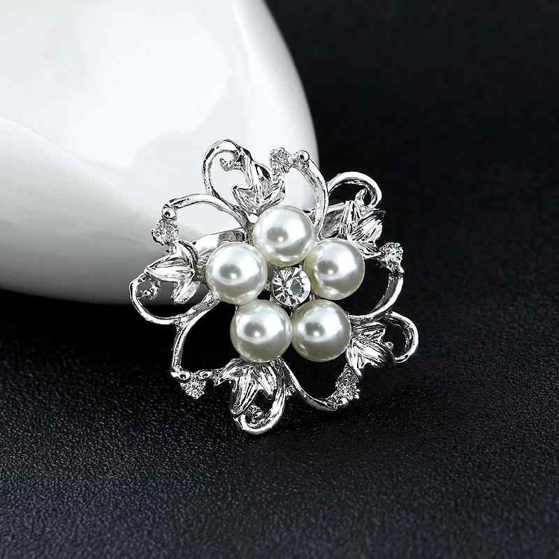ブローチ レディース 韓国風 ラインストーン 合金製 電気メッキ加工 立体 フラワーモチーフ 花型 多用..