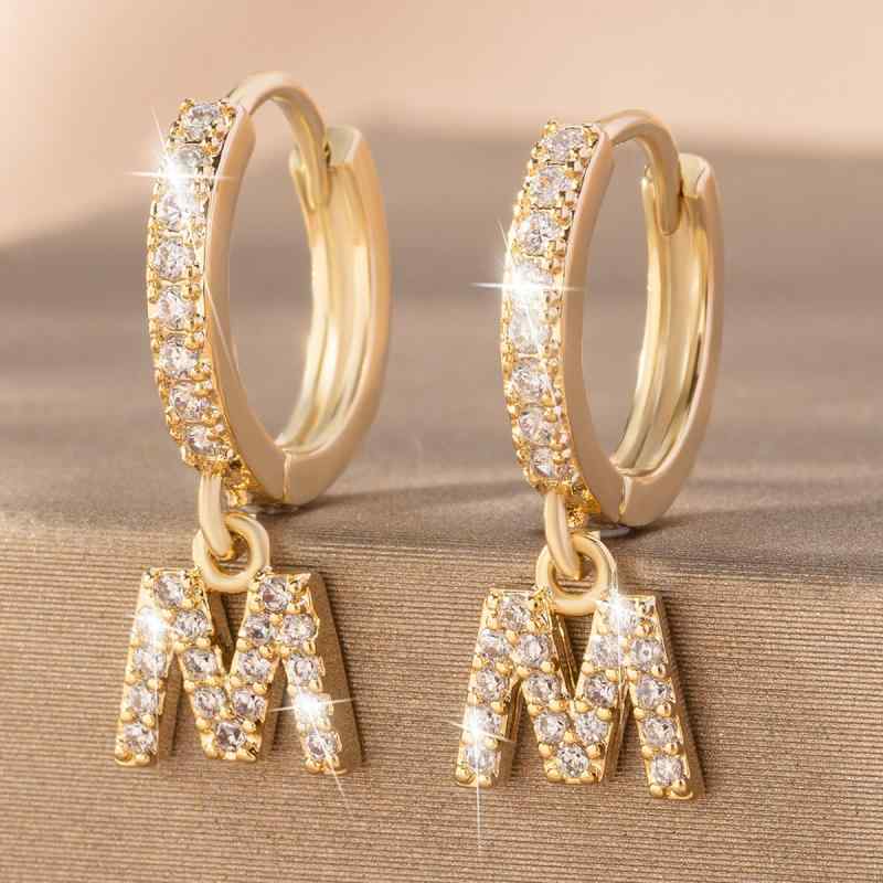 ピアス イヤリング イヤーカフ 男女兼用 フルジルコニア 26文字アルファベット 個性的 ヒップホップ ストリート ゴールド 銅製 きらきら おしゃれ カジュアル