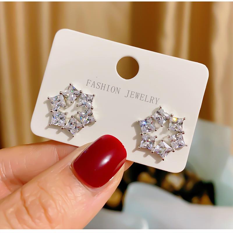 ピアス レディース S925純銀製ピアス針 銅製 立体花 雪の結晶 全面ジルコニア マイクロパヴェ 韓国ファッション シンプル 万能 電気メッキ加工