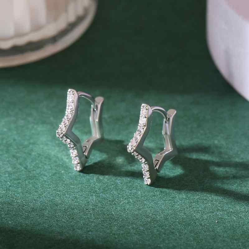 耳飾り レディース 韓国風 インスタ風 シンプル 上品 クールスタイル デザイン性 高見え ジルコニア スター ピアス 万能 電気メッキ加工 シルバーカラー 銅製 通勤 オフィス カジュアル 春夏