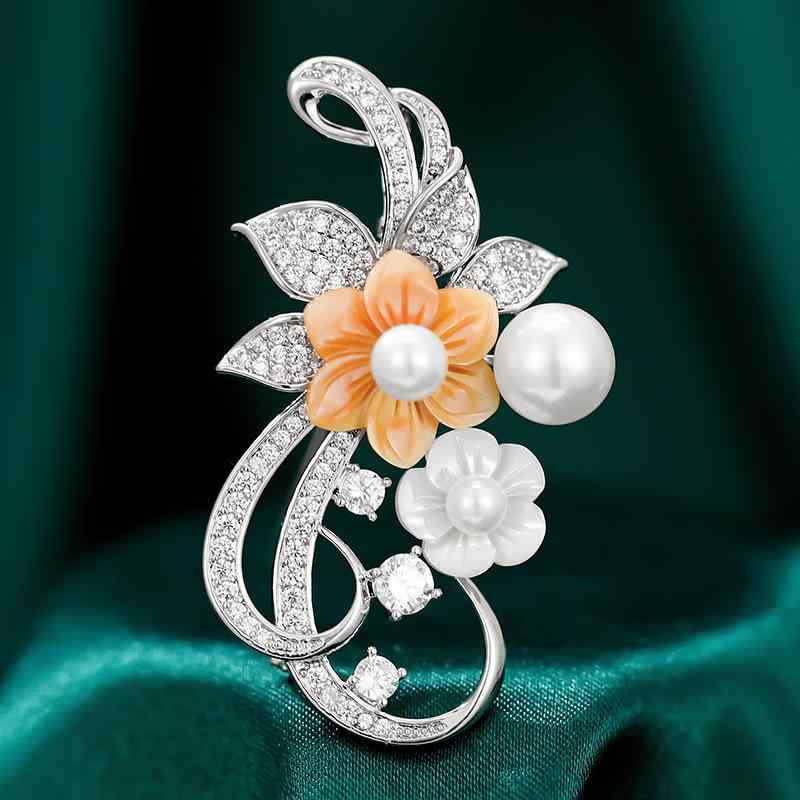 ブローチ レディース 韓国 秋冬 パール シェル 花 フラワーモチーフ 多機能 2WAY ショールクリップ セーター飾り スーツアクセサリー 結婚式 入学式 卒業式 フォーマル オフィス 上品 華やか 銅製