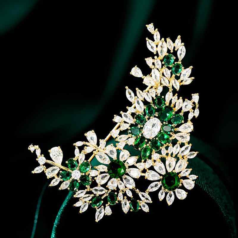 ブローチ レディース 銅製 幾何学 エメラルドグリーン ジルコニア 花 フラワー 韓国風 ファッション ス..