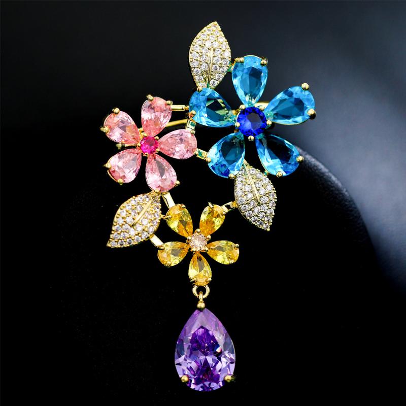 ブローチ レディース 女性用 韓国風 ジルコニア フラワーモチーフ エレガント 上品 おしゃれ スーツ ジ..