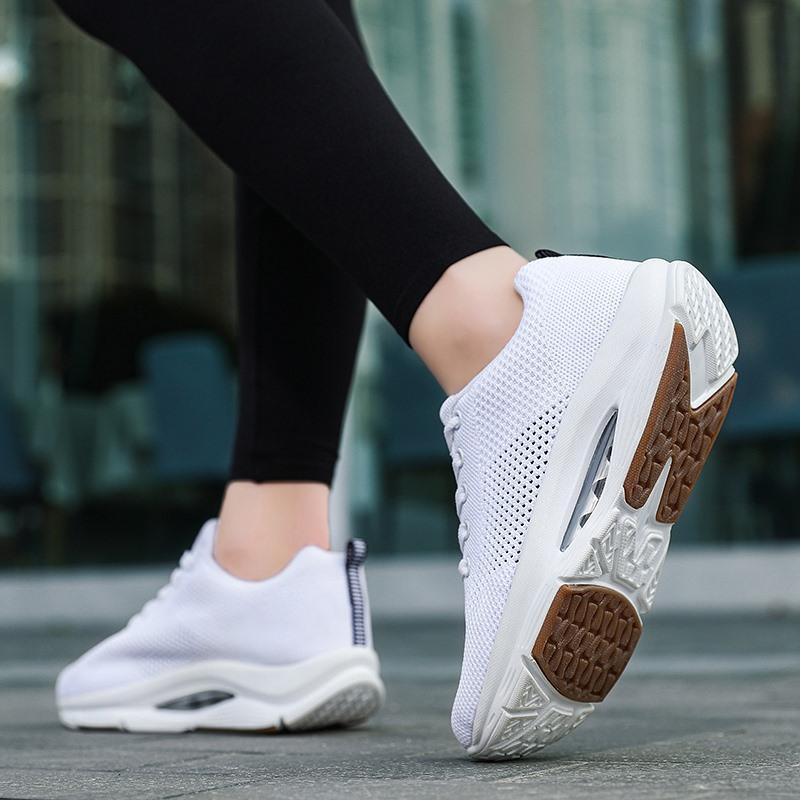 楽天セキュアデポスニーカー レディース エアークッション ロッキング 通気性 軽量ニット メッシュ 透かし ダンス ウォーキング フィットネス スポーツ 厚底 白 ラウンドトゥ オールシーズン カジュアル ママ 運動靴