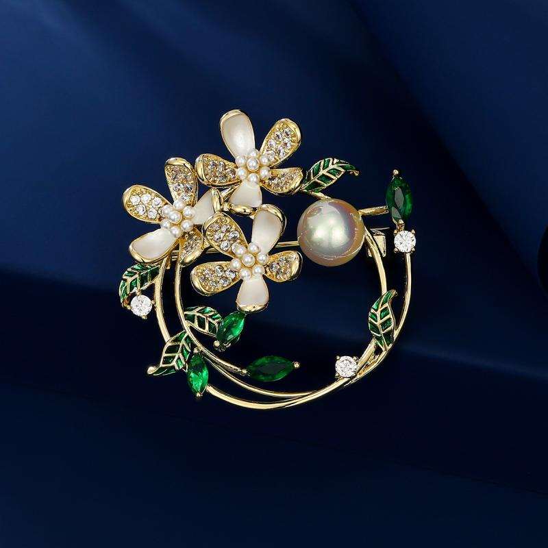 ブローチ レディース 高級感 重厚感 華やか 花 植物 フラワーリース パール パール 極小ジルコニア マ..
