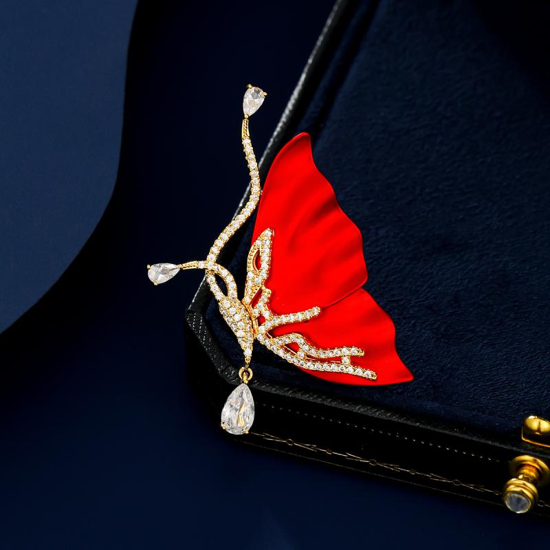 ブローチ レディース 高級感 ジルコニア装飾 蝶 バタフライ チャイナ風 個性派 胸飾り スーツ ジャケッ..