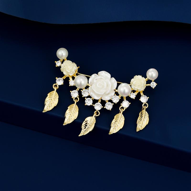 ブローチ 男女兼用 日韓風 多機能 ちら見防止 ウエストシェイプ 銅製 高級感 牡丹 ジルコニア タッセル..