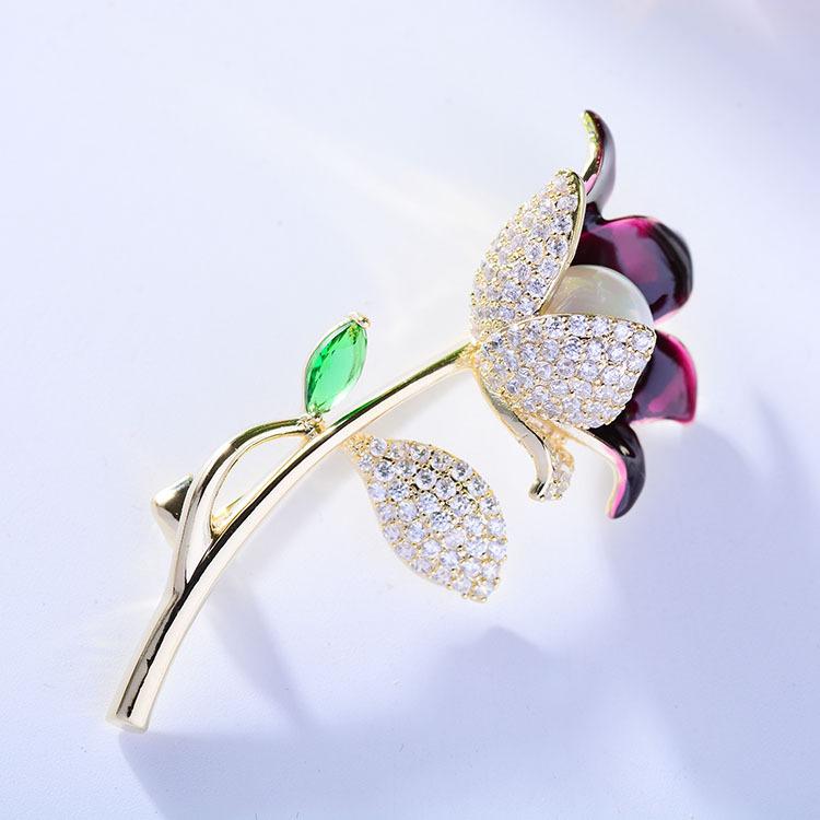 ブローチ レディース ローズ 花 フェイクパール 韓国風 上品 エレガント 銅製 ゴールドメッキ 人工宝石 アクセサリー フォーマル ビジネス 結婚式 入学式 卒業式 パーティー 普段使い