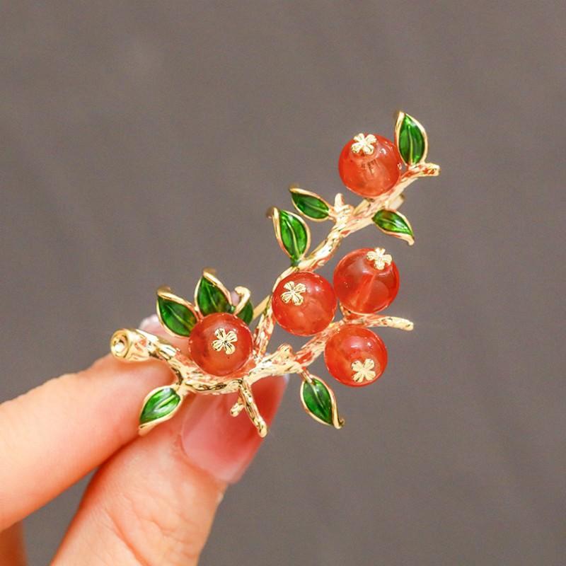 ブローチ レディース 女性用 柿モチーフ 開運 縁起物 赤 ザクロ パール 中国風 エナメル彩 コート カー..