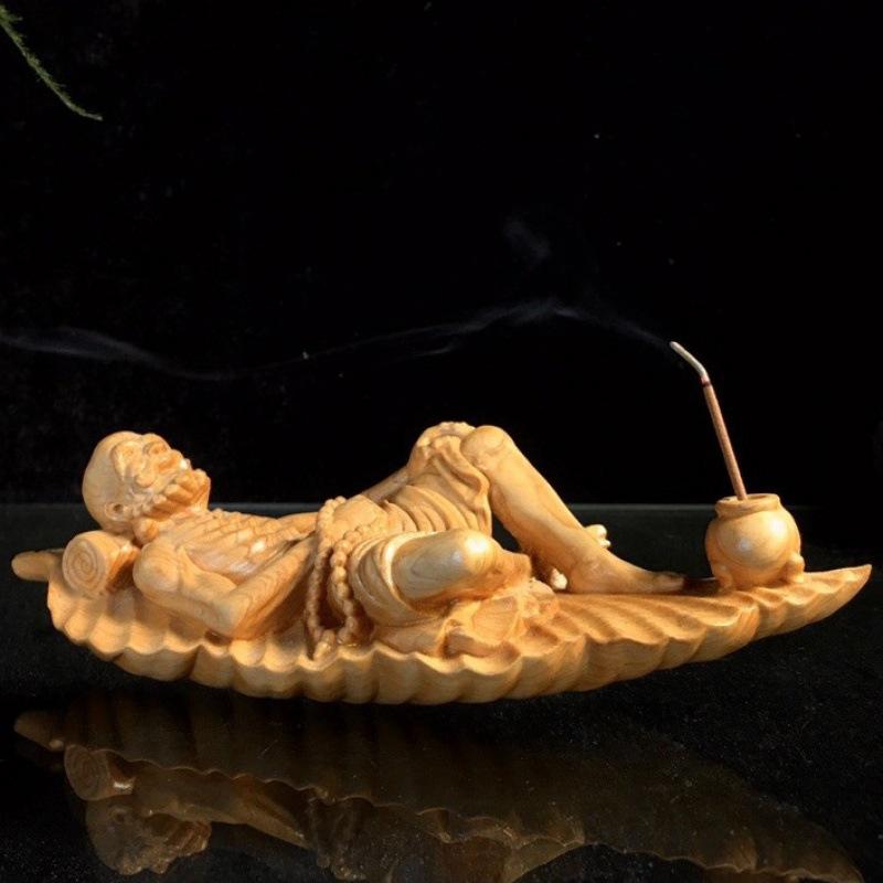 置物 香木 木製 達磨大師 ゆったり瞑想 木彫り像 手のひらサイズ 文鎮 インテリア 中華風 開運 縁起物 オブジェ 工芸品 プレゼント ギフト